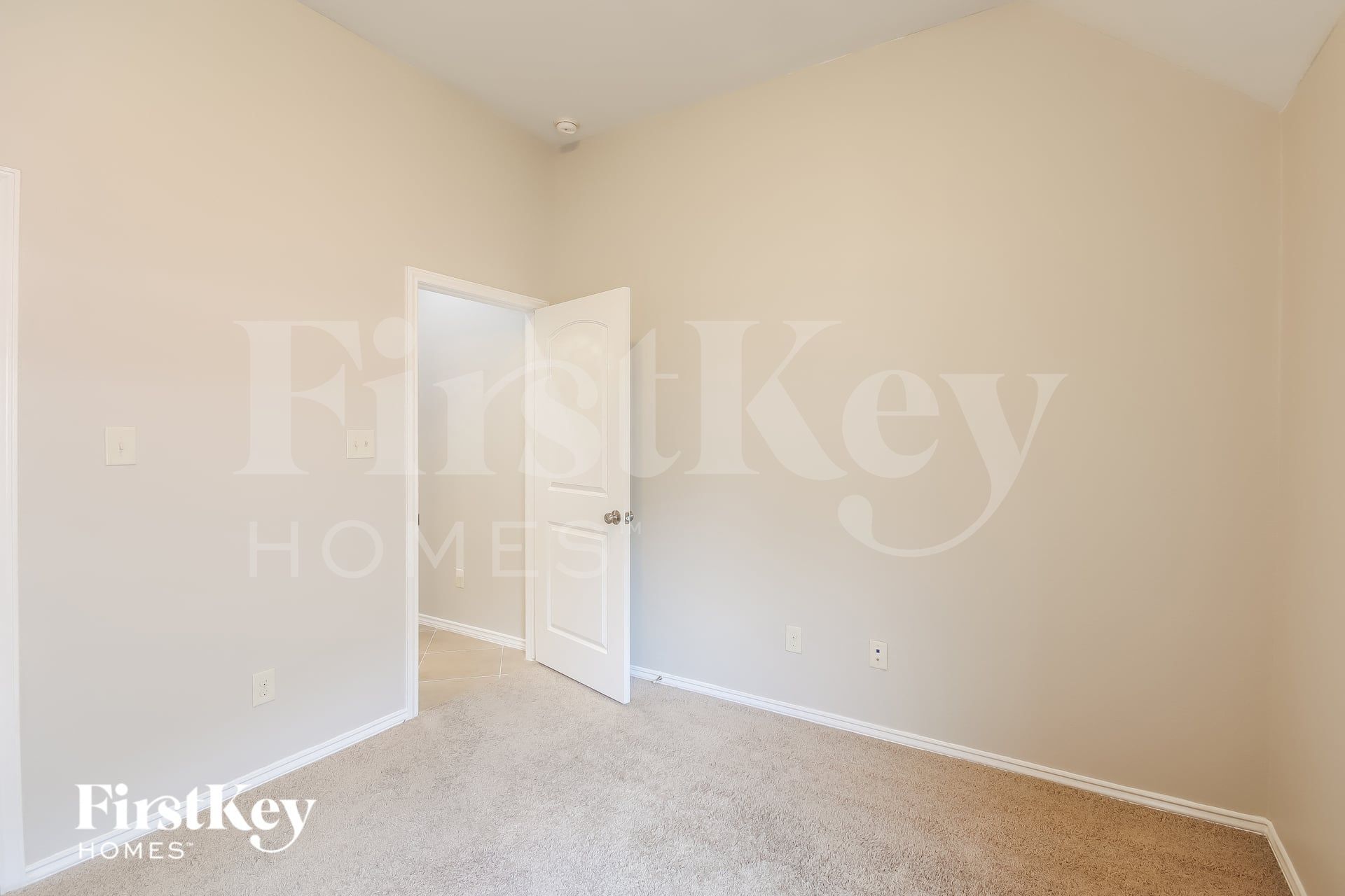 Building Photo - 26122 Serenity Oaks Dr