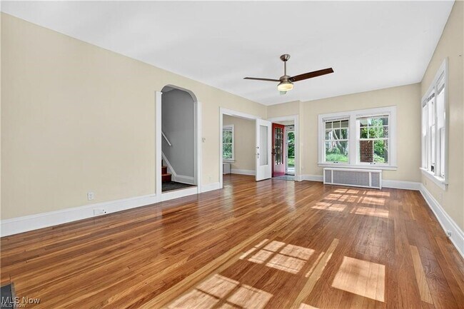 Building Photo - 3025 Meadowbrook Blvd