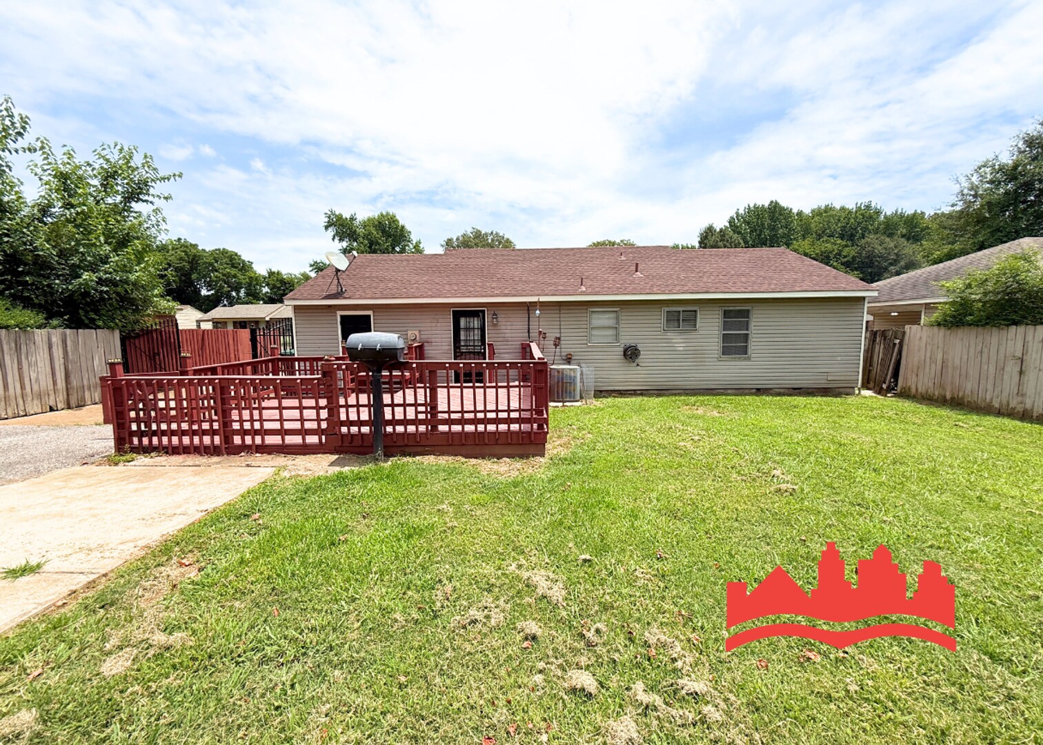 Building Photo - Fully Renovated 3BR/1BA Home