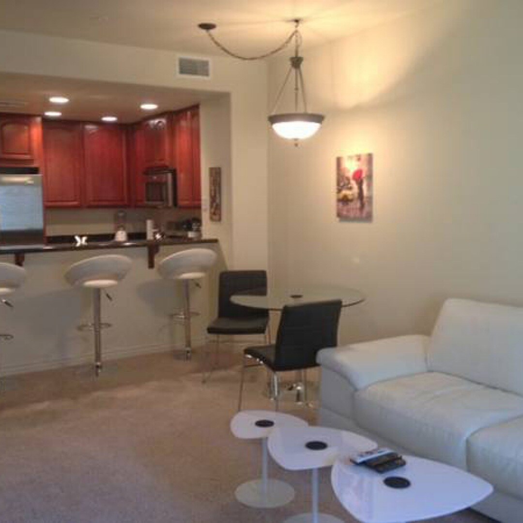 Building Photo - 5350 E Deer Valley Dr