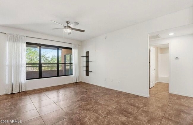 Building Photo - 20660 N 40th St