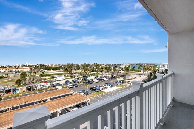 Building Photo - 500 Treasure Island Causeway