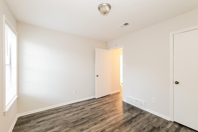 Building Photo - 4520 Northwood Hills Dr