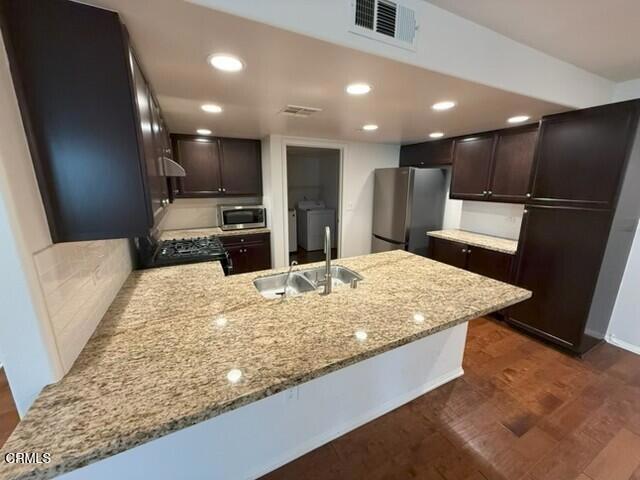 Building Photo - 11139 Snapdragon St