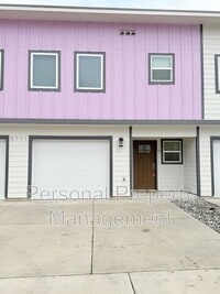 Building Photo - 5711 NE 74th Ct
