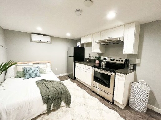 Building Photo - 5730 SE 77th Ave