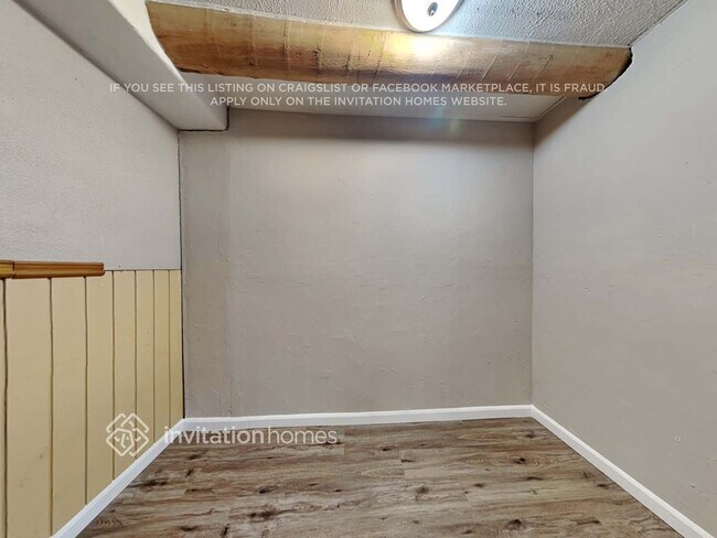 Building Photo - 3888 S Biscay St