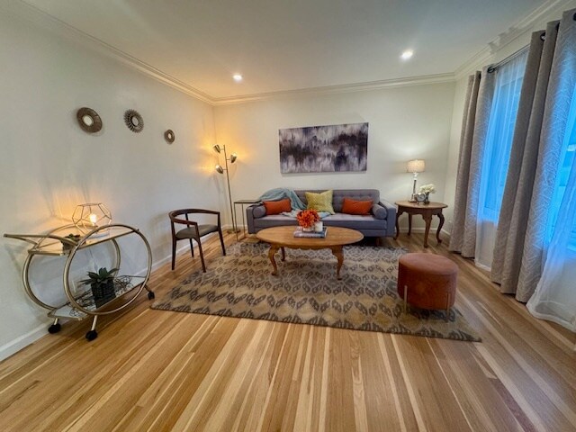 Building Photo - 1925 Peavy Rd