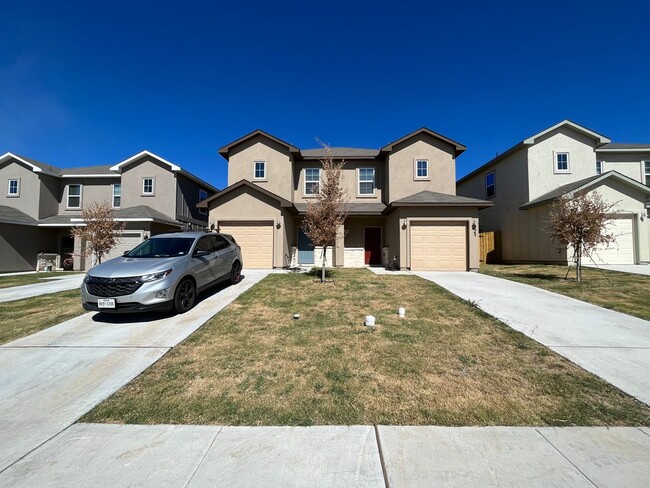 Building Photo - Townhome for rent