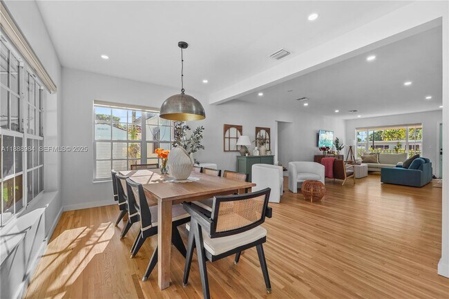 Building Photo - 6331 SW 18th St