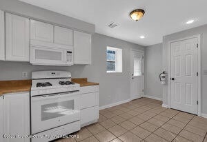 Building Photo - 1429 Lakewood Rd