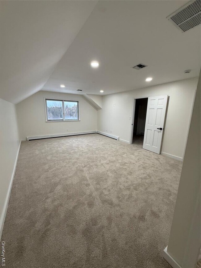 Building Photo - 24 Kimberly Ct