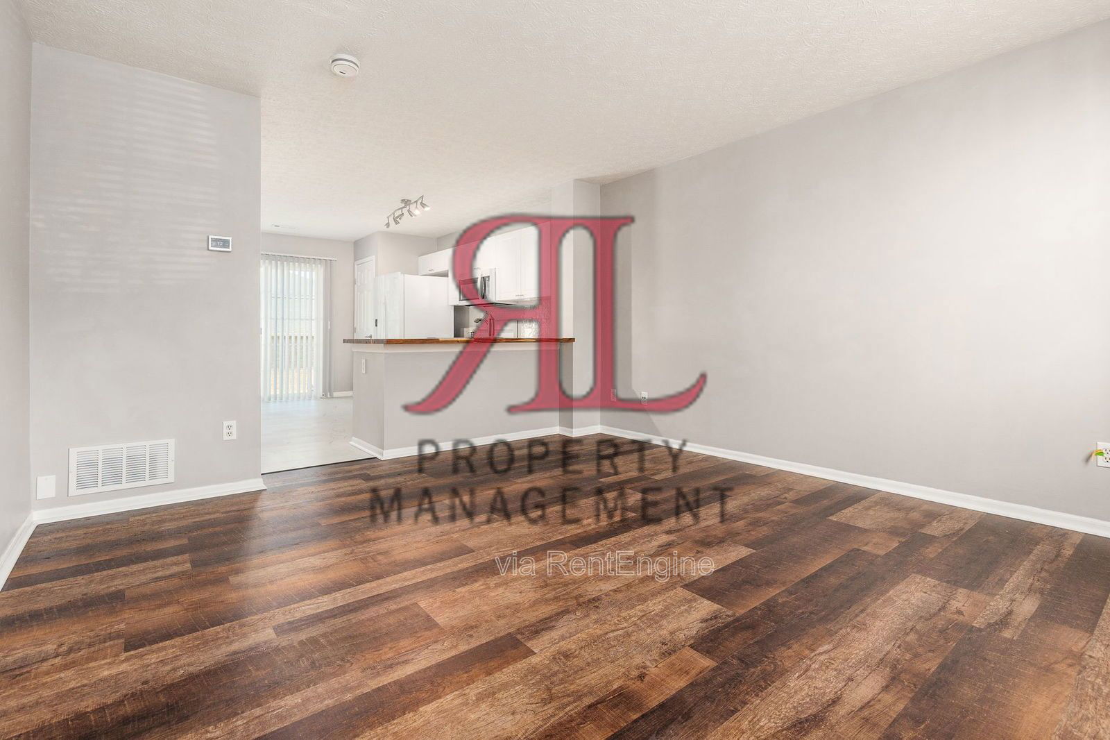 Building Photo - 6022 Brice Park Dr