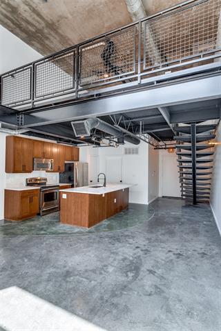 Building Photo - 3110 Thomas Ave