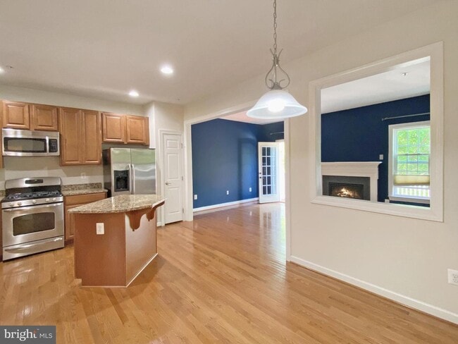 Building Photo - 9706 Braidwood Ter