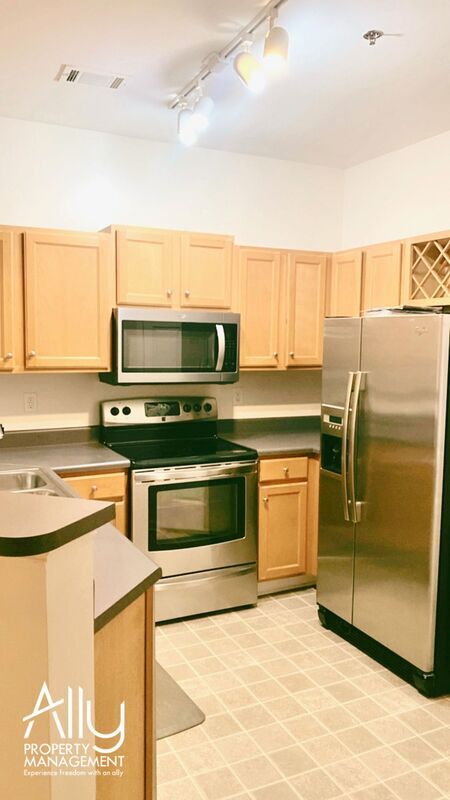 Building Photo - 270 Riverbend Dr