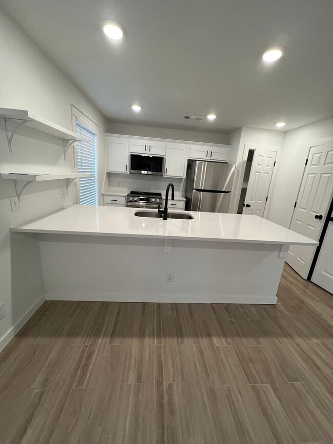 Building Photo - CLEARWATER - NORTH ST DUPLEX