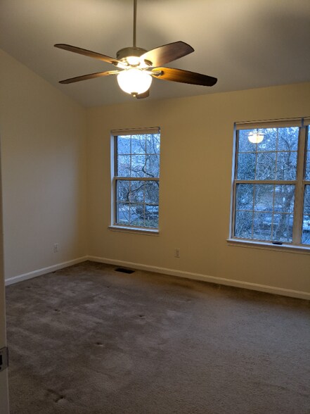 Building Photo - 11817 Limoux Pl