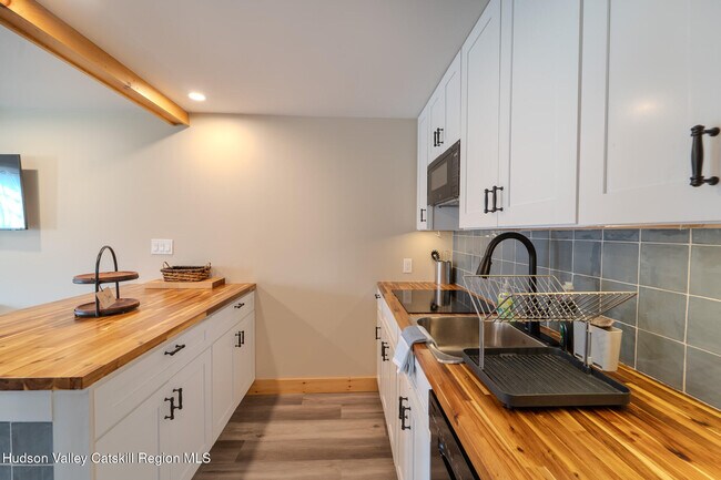 Building Photo - 52 Co Rd 65A