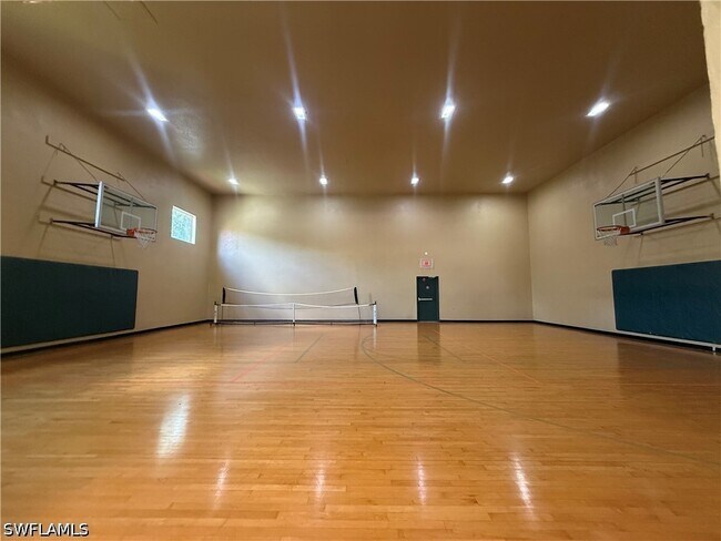 Building Photo - 11500 Villa Grand