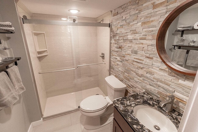 Building Photo - 2500 Bluff Blvd