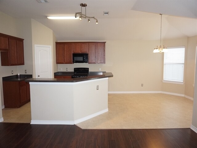 Building Photo - 1708 Griffin Ln