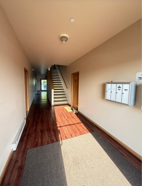 Building Photo - 555 N Strack St