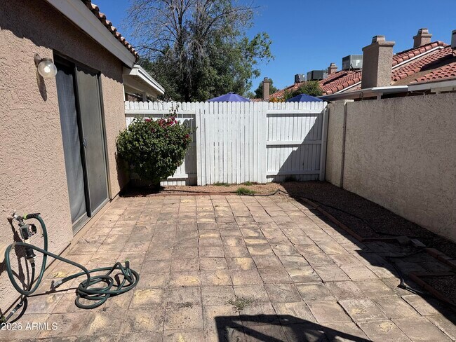 Building Photo - 3510 E Hampton Ave