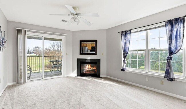 Building Photo - Beautiful 3 Bedroom, 2 Bath Condo in Reserves at Hershey Meadows!