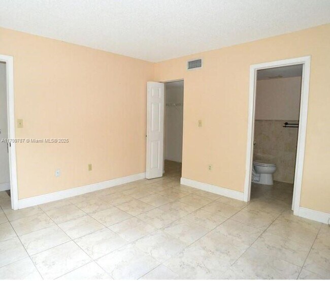 Building Photo - 510 NW 86th Pl