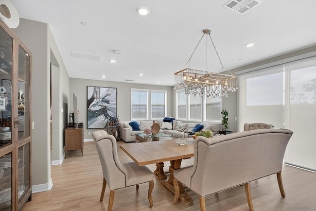 Building Photo - 1733 Artemisia Ct