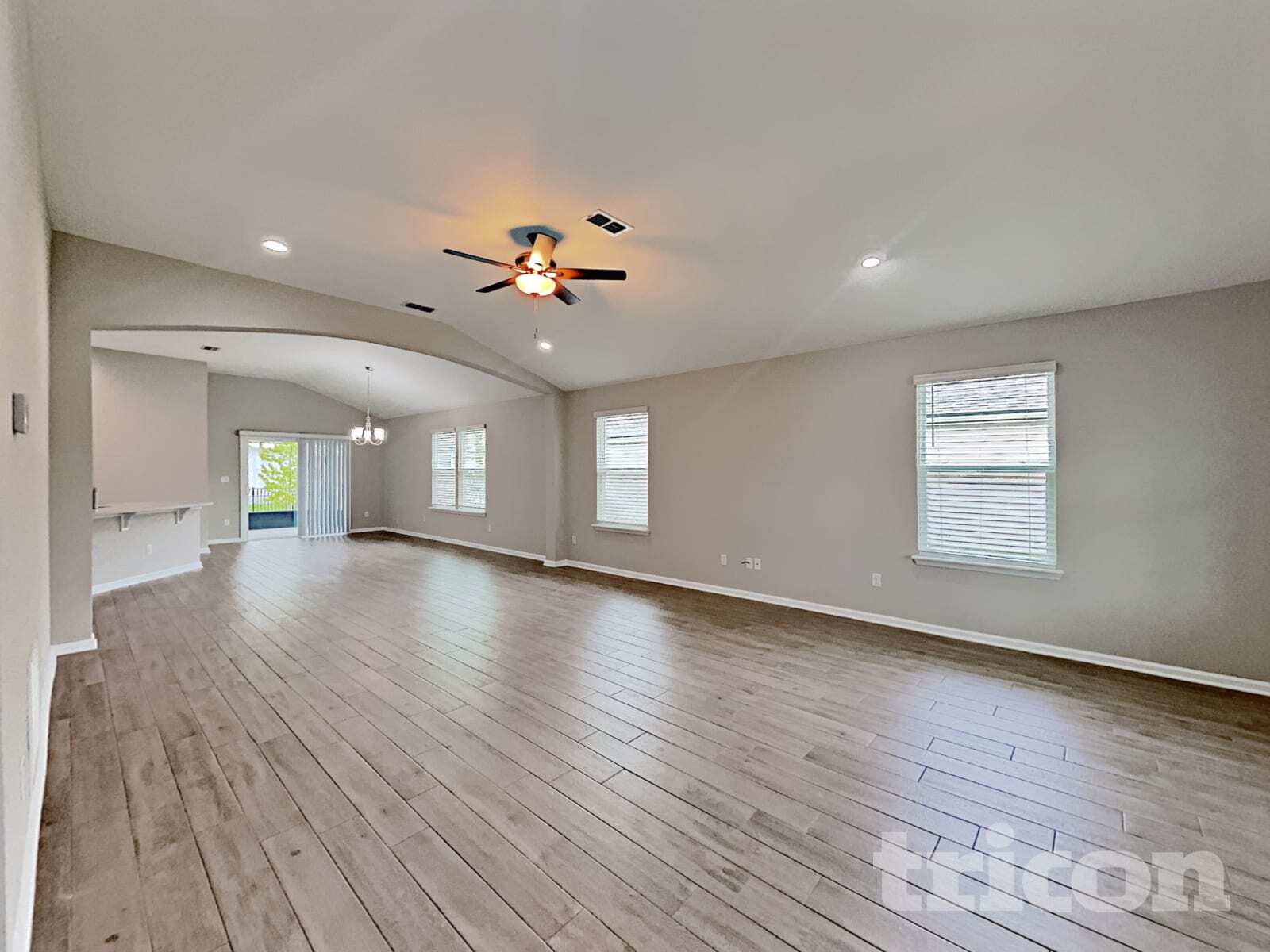 Building Photo - 606 Northside Dr S