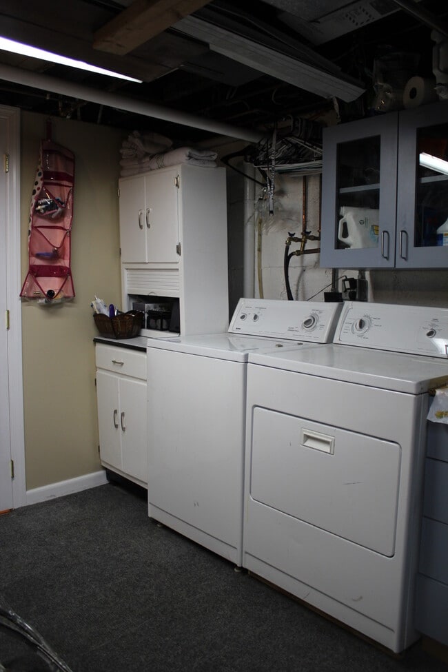 Building Photo - 1004 Winterton St