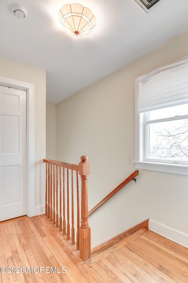 Building Photo - 47 Valentine St