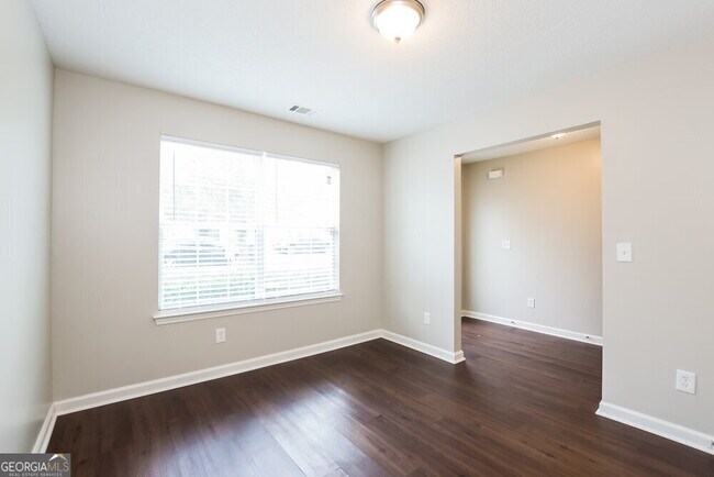 Building Photo - 2615 Thunder Basin Way