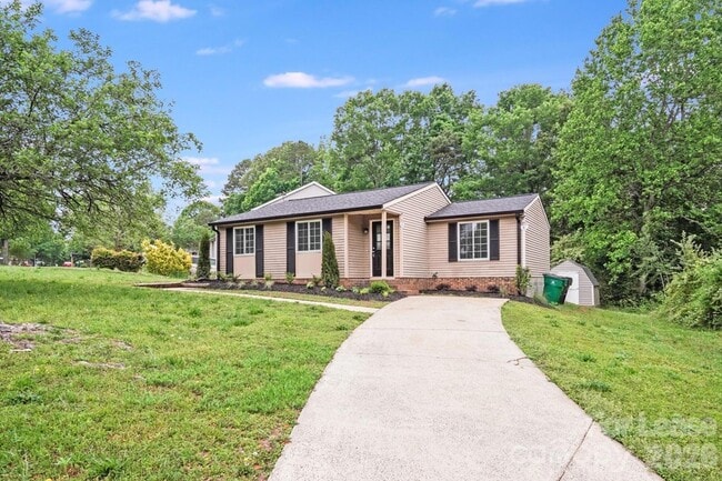 Building Photo - 5001 Forest Mountain Ct