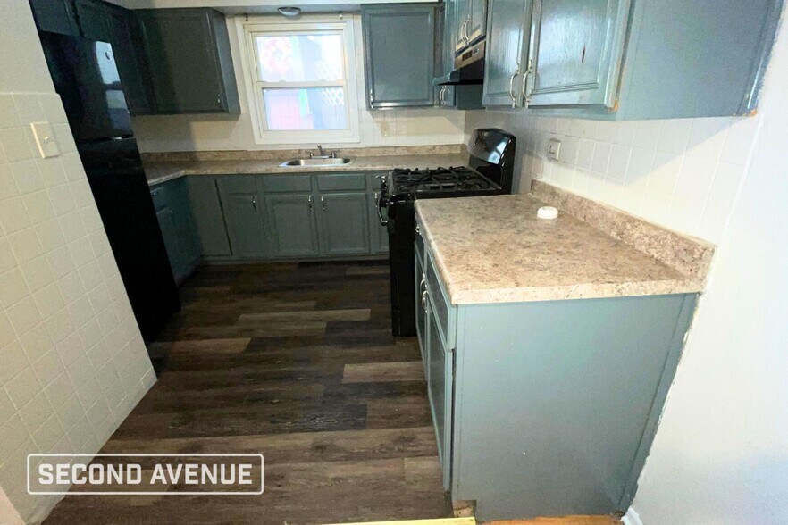 Building Photo - 11610 S Elizabeth St