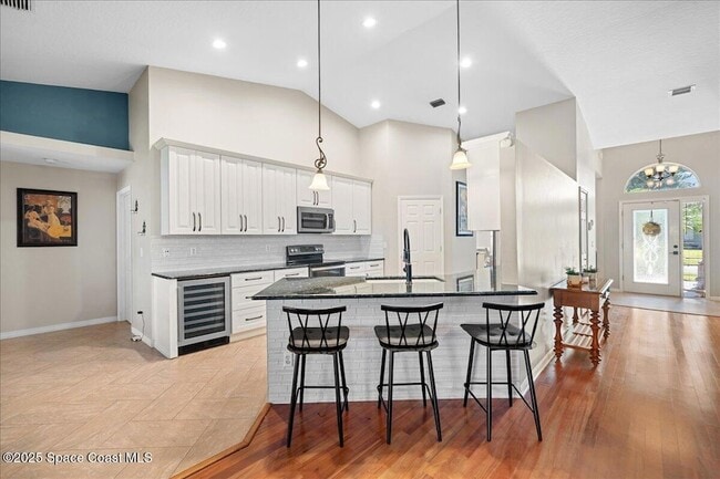 Building Photo - 1235 Pemberton Trail