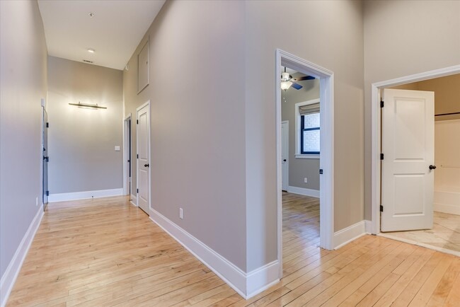 Building Photo - 936 Broad St