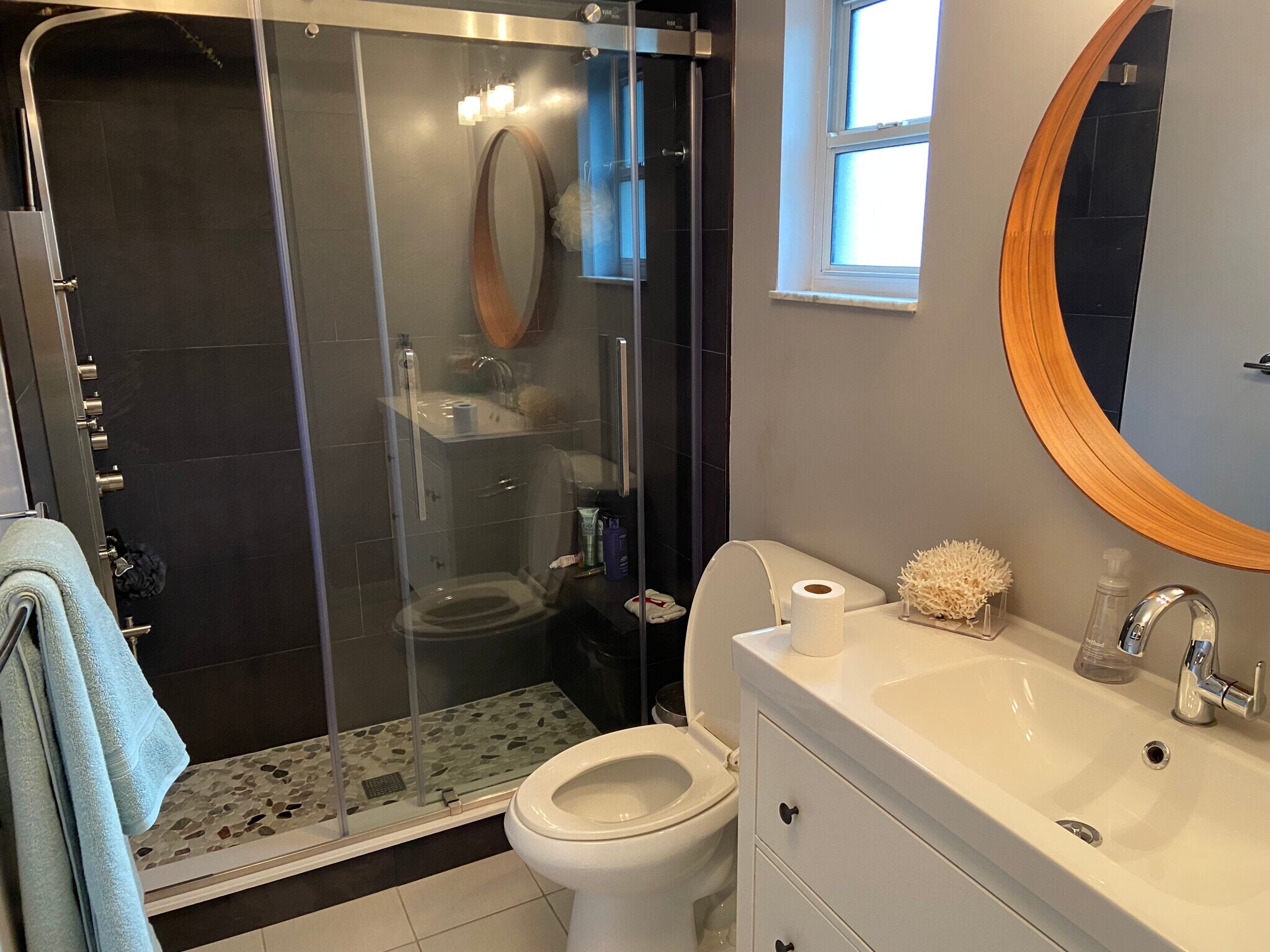 Building Photo - 329 57th Ave S