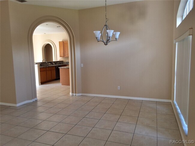 Building Photo - 1474 W Pringle Pl