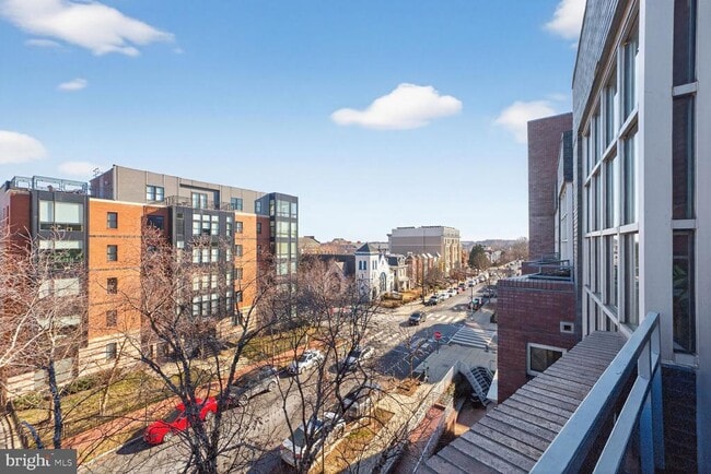 Building Photo - 2100 11th St NW