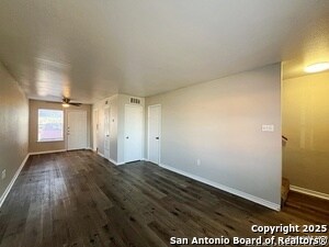 Building Photo - 2802 Lasses Blvd