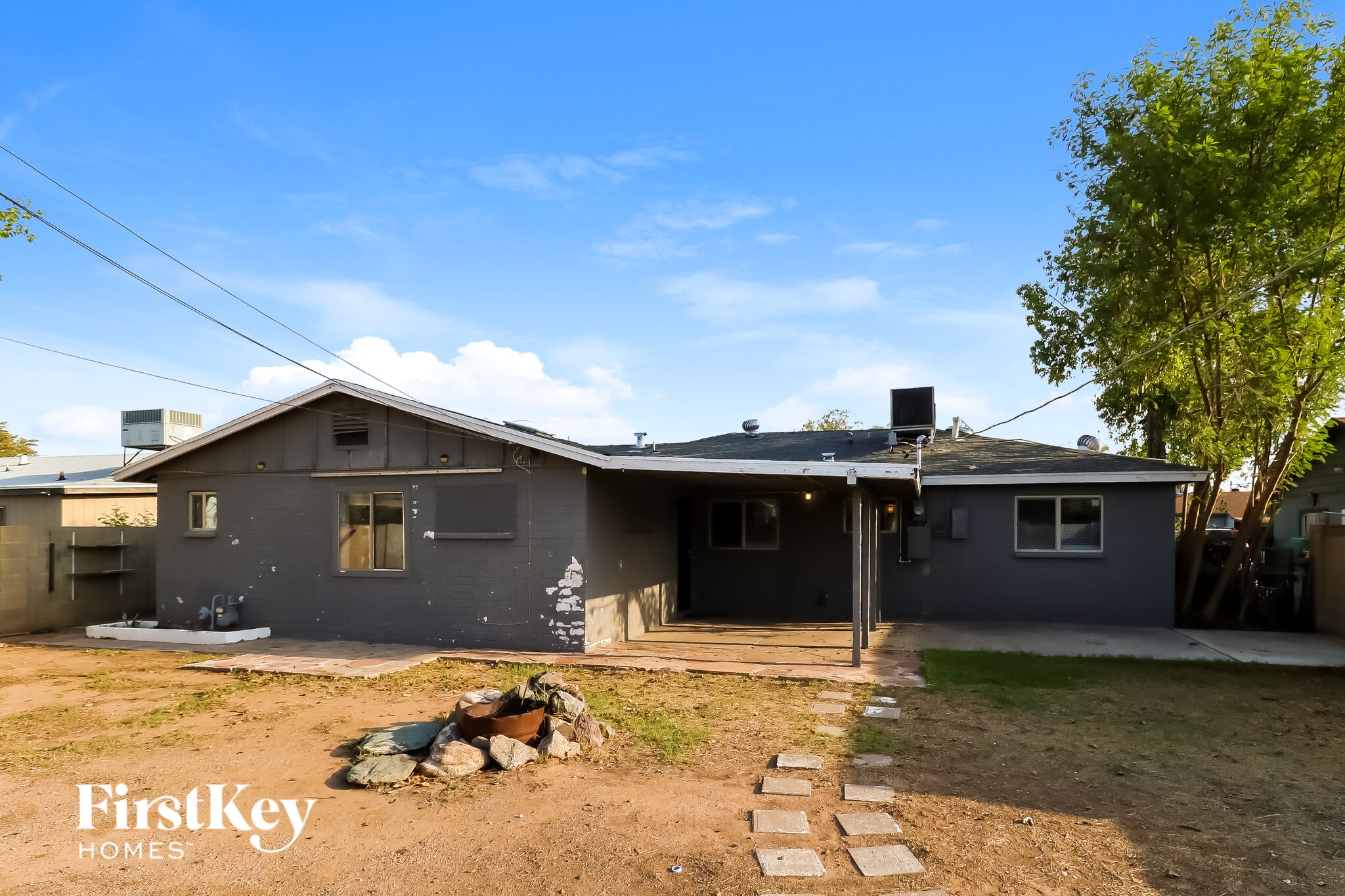 Building Photo - 3605 W San Miguel Ave