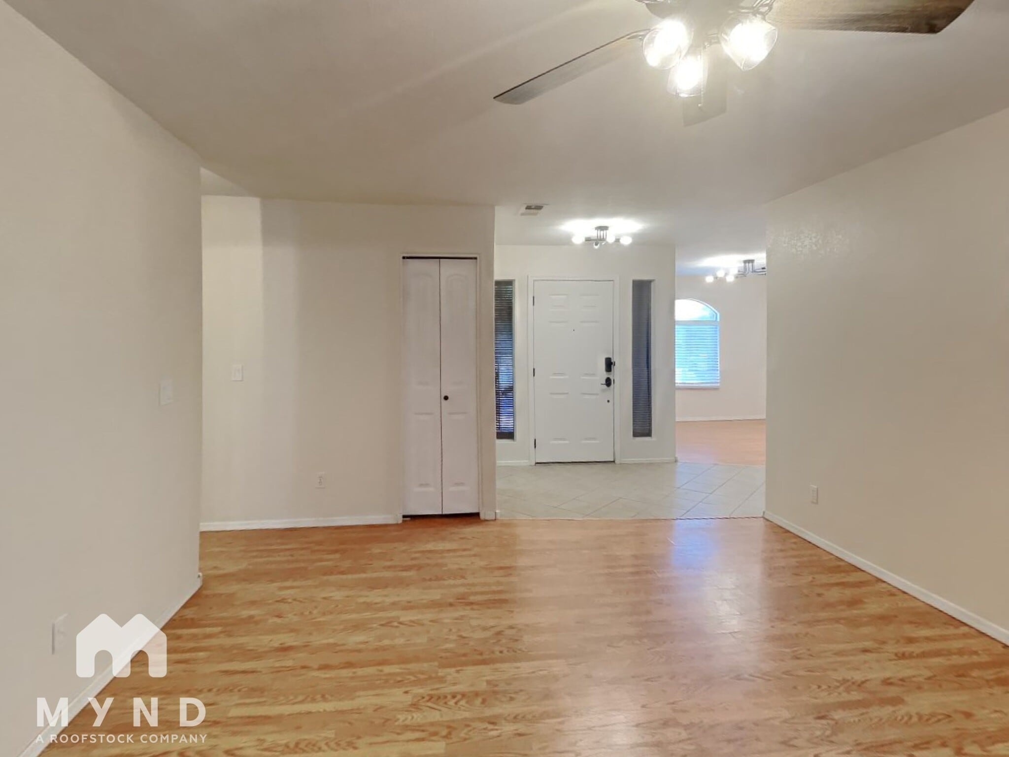 Building Photo - 1757 W Ray Ln