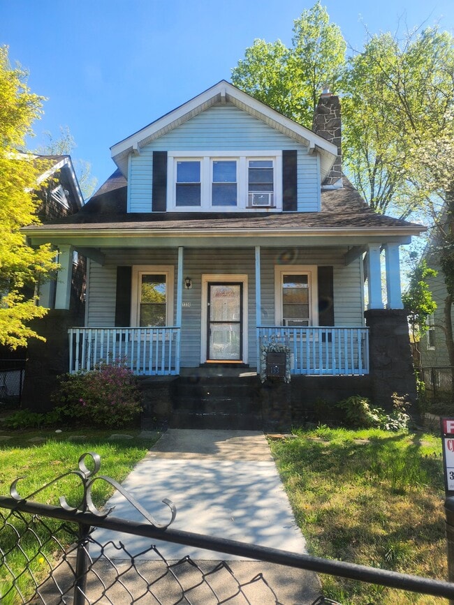 Building Photo - 1334 Kennedy St NW