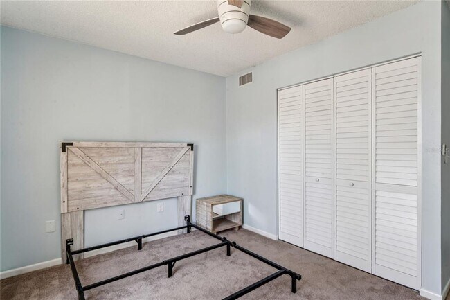 Building Photo - 3232 Lake Pine Way E