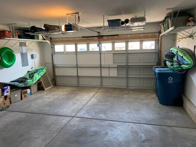 Building Photo - 104 Emerald Dr