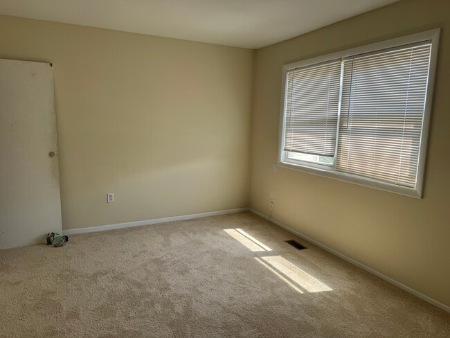 Building Photo - 14648 Balsam St