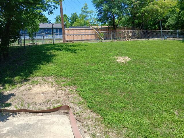 Building Photo - 2557 Talco Dr
